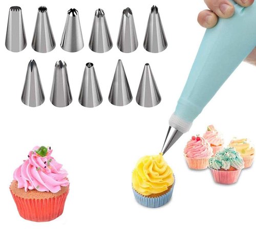 Cake Decorating Set